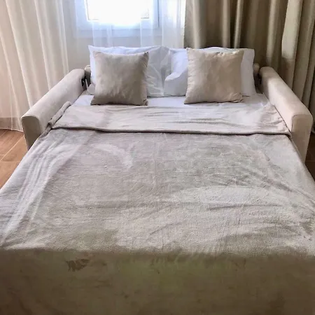 Stayatlenas דירה